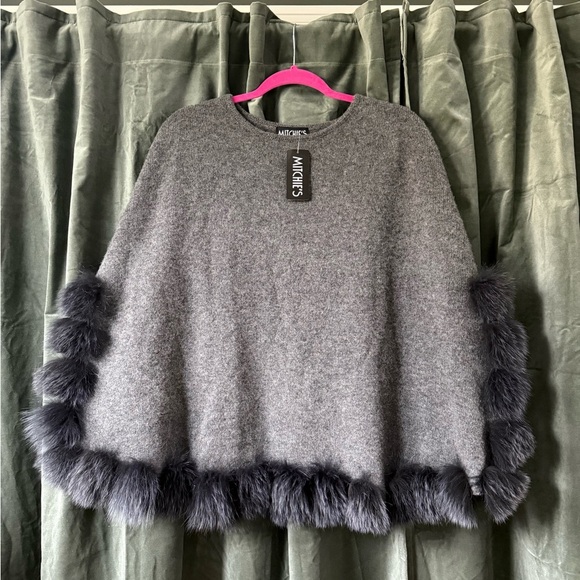 Mitchie’s Charcoal Gray Blue Fox Fur Trim 100% Wool Poncho NWT One Size - Picture 1 of 4